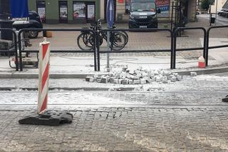 Trwa naprawa torowiska na Wybickiego w Grudziądzu