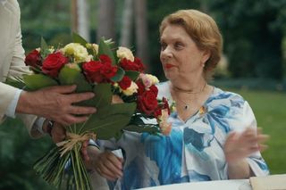 Barwy szczęścia, odcinek 3130. Andrzej (Leon Charewicz), Józefina (Elżbieta Jarosik)