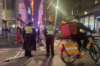 Błyskawiczne sprzątanie po zabawie na Times Square