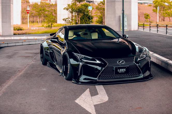 Lexus LC 500 po tuningu Liberty Walk