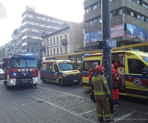 Łódź. Zderzenie dwóch tramwajów w czwartek, 13 listopada. 12 osób poszkodowanych [ZDJĘCIA].