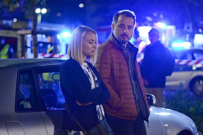Pierwsza miłość, odcinek 3327: Emilka (Anna Ilczuk), Bartek (Rafał Kwietniewski)