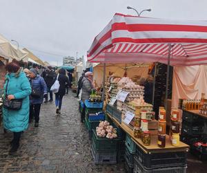 Bazarek Na Dołku w Warszawie