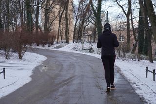 Parkrun w stolicy woj. lubelskiego. Pierwsza sobota 2025 roku na sportowo w Ogrodzie Saskim w Lublinie. Zdjęcia