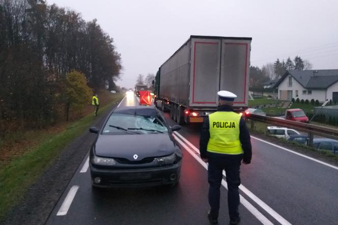 Tragiczny wypadek na DK16. Trasa Marcinkowo-Bagienice zablokowana