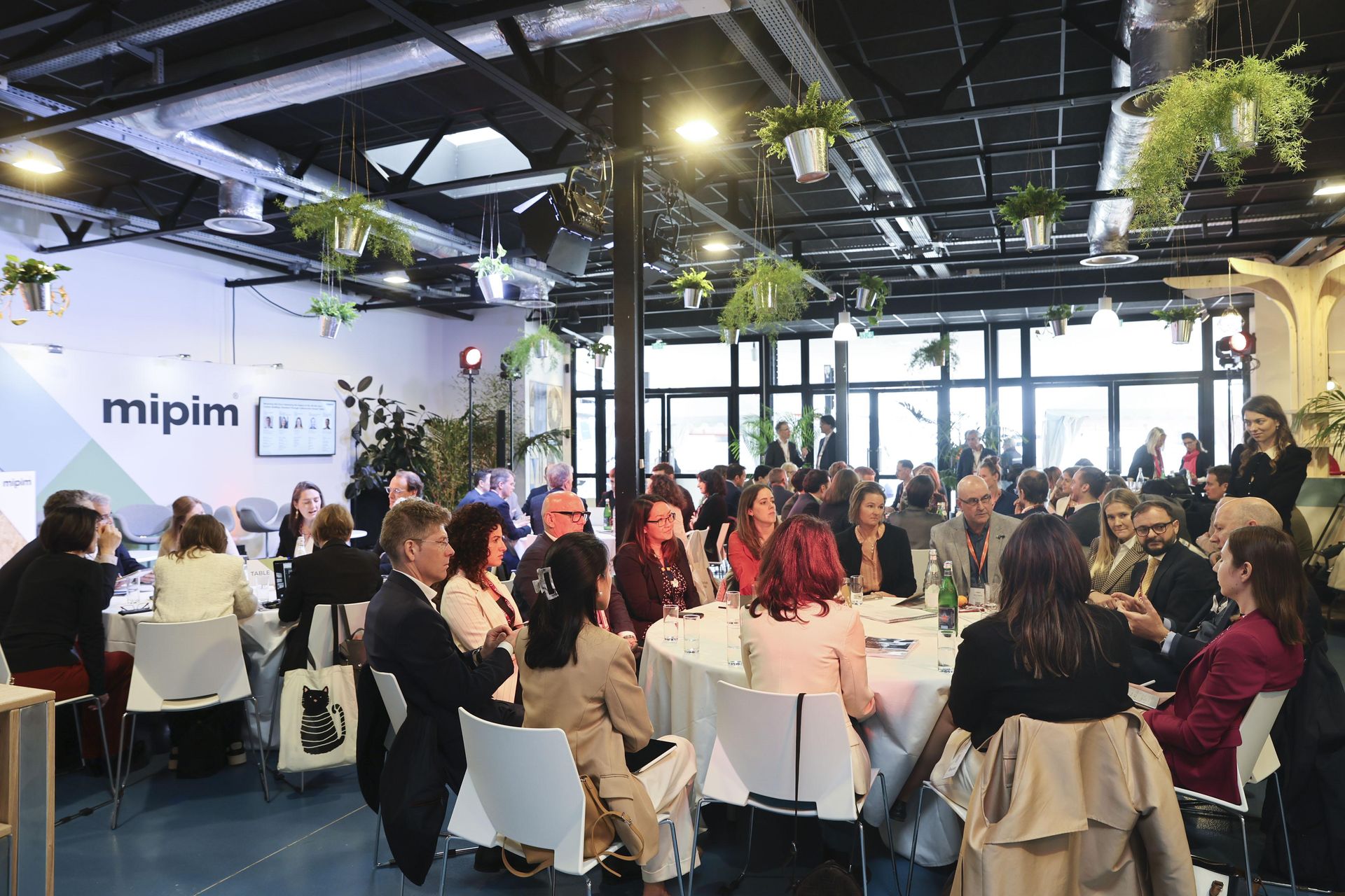 MIPIM 2025. Relacja z najważniejszych targów nieruchomości na świecie