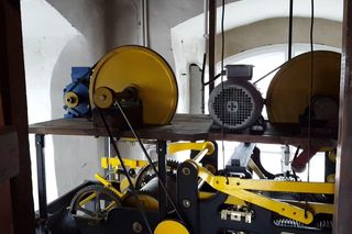 Na ratuszu w Lesznie czas stanął. Zegar przejdzie naprawę