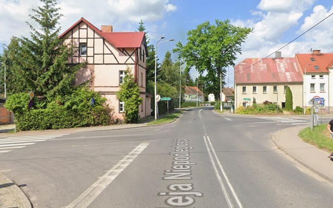 Żórawina: prawa miejskie w latach 1272- przed 1400