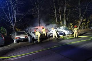 Ktoś podpalił auta należące do Fundacji z Pompą