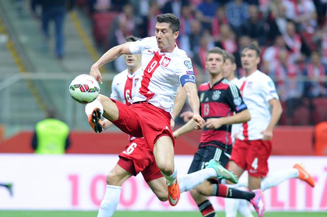 Robert Lewandowski piątym zawodnikiem świata według L'Equipe. Następne wyróżnienie dla Lewego [WIDEO]