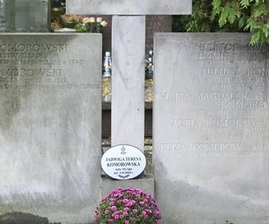 Grób matki Bronisława Komorowskiego