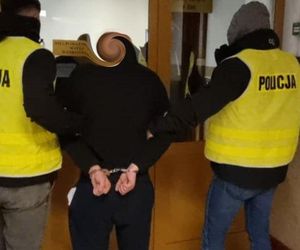 Zarzut usiłowania zabójstwa usłyszał mężczyzna, który zaatakował nożem ojca