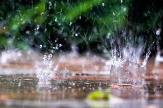 Niż genueński Gabriel nad Polską. Ostrzeżenia przed potężnymi ulewami