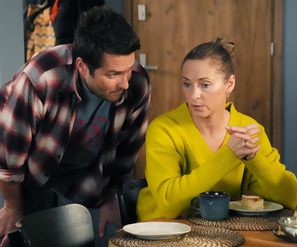 Barwy szczęścia, odcinek 3200:  Beata i Damian przeżyją wstrząs, kiedy usłyszą od syna takie rewelacje. Ujawniony sekret ojca Grzesia - ZDJĘCIA