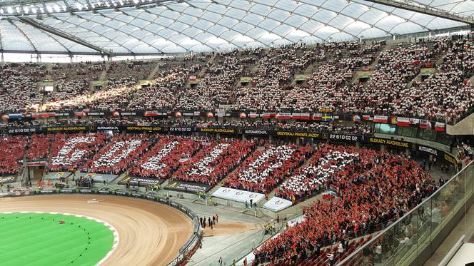 Kibice oddali hołd Tomaszowi Gollobowi, który doznał ciężkiej kontuzji kręgosłupa