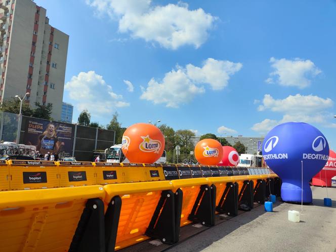 Tour de Pologne w Katowicach. Kolarze bawią się z kibicami