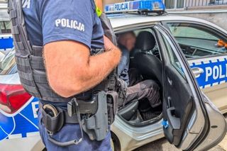 Groza na ulicy: strzelał do przechodniów, policji, groził piłą