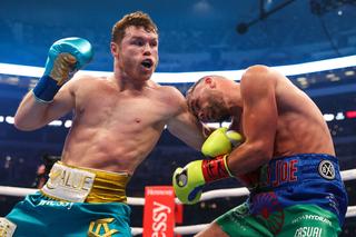 Król jest jeden! 70 tysięcy kibiców i wygrana Canelo. Kosmiczna runda!