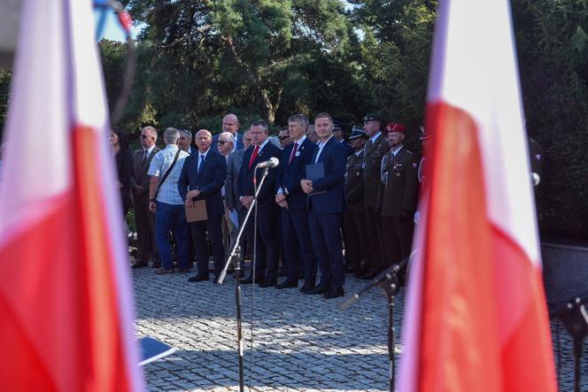 Obchody 80. rocznicy wybuchu Powstania Warszawskiego w Toruniu. Mieszkańcy grodu Kopernika pamiętają o bohaterach