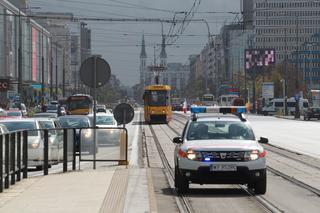 Tramwaje zwolniły na Marszałkowskiej. Podmyte torowisko wymusiło ograniczenie prędkości
