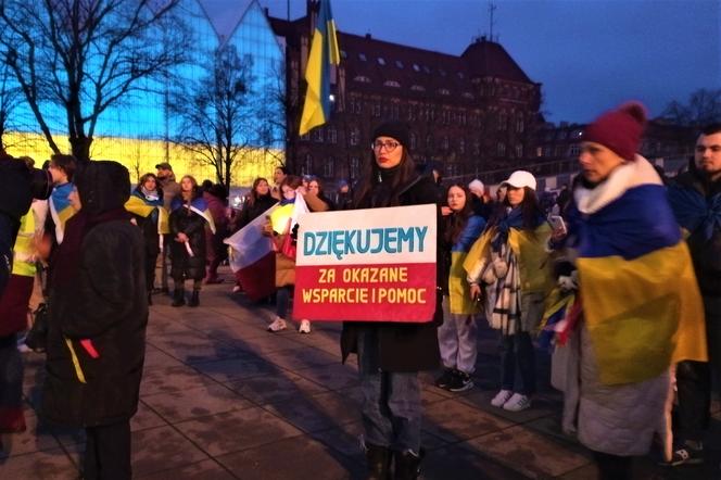 Manifestacja na pl. Solidarności w Szczecinie w pierwszą rocznicę inwazji na Ukrainę