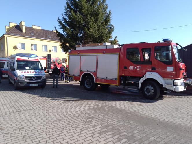 Wypadek na budowie w centrum Łobza. Pracownik został przysypany ziemią