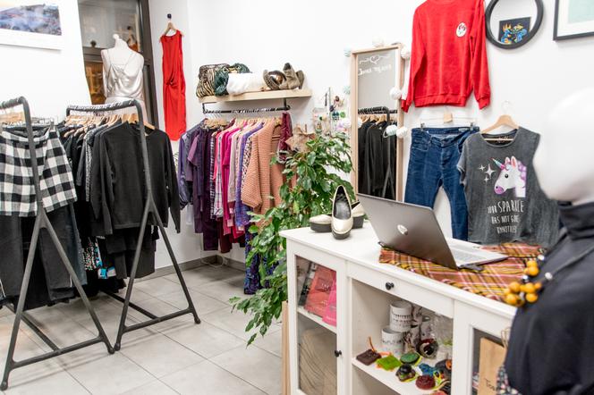 Komoda Second Hand & Vintage
