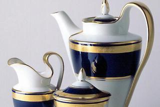 Porcelana Furstenberg. Serwis Empire (model z roku 1805) w kobaltowo-złotej dekoracji Thetis.