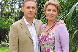 M jak MIŁOŚĆ. Maria Rogowska (Małgorzata Pieńkowska), Artur Rogowski (Robert Moskwa)
