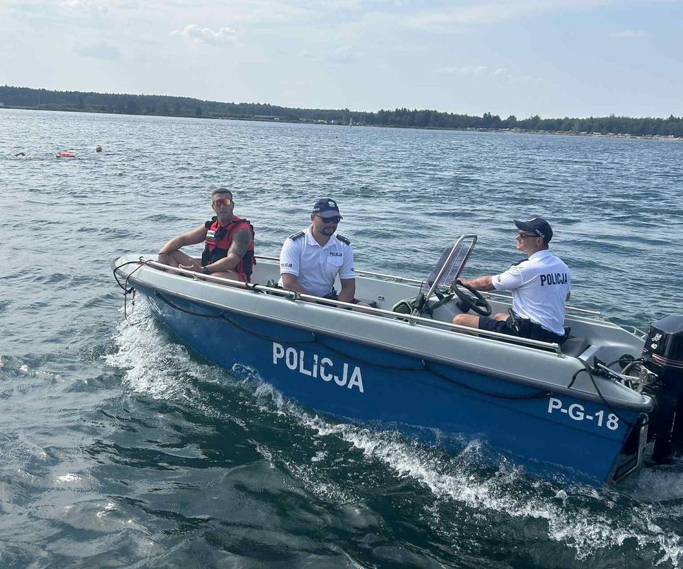 Wypisują mandaty, pouczają – policjanci na „Rivierze” radłowskiej