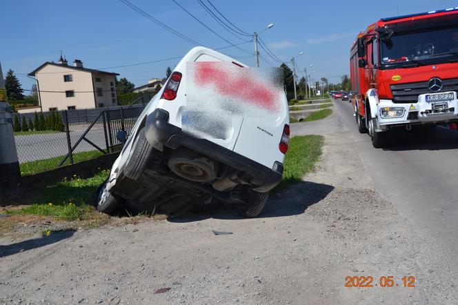 Kierowcy zapomnieli, jak się jeździ? Seria kolizji w Tarnowie i Skrzyszowie