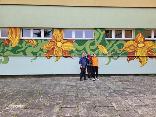 Ekologiczny mural na ścianie ZS nr 1 w Pszczynie 