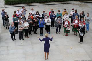 Agata Duda odsłoniła nogi