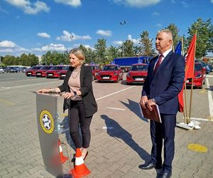 Siedlecki WORD wymienił starą flotę pojazdów egzaminacyjnych na nowe samochody marki Suzuki Swift