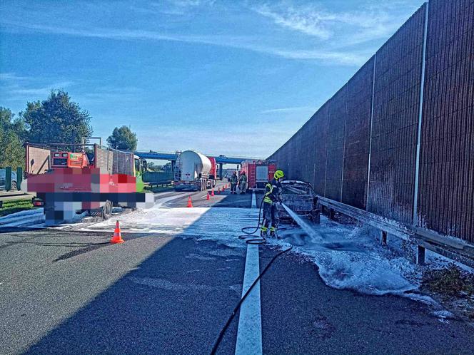 Pożar samochodu na autostradzie A4