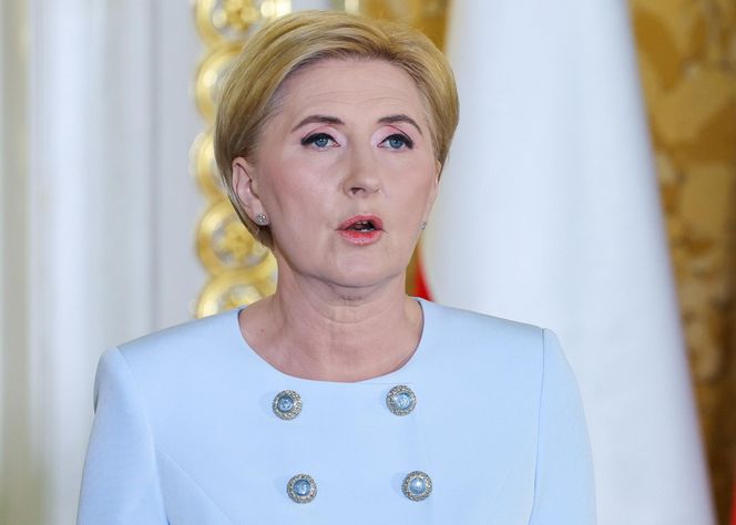 Tak Agata Duda wystroiła się na Święto 3 Maja