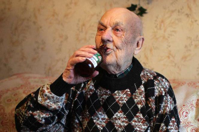 Włodzimierz Selwestrowicz: Piję, palę i żyję 100 lat