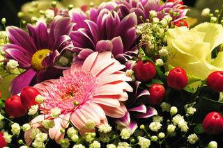 Kartki na imieniny Barbary, Basi 4.12.2022. Darmowe grafiki do pobrania z życzeniami dla Basi 