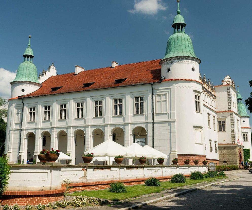 Mały Wawel to jeden z najpiękniejszych zamków w Polsce. Zobacz, jak wygląda rezydencja w Baranowie Sandomierskim [ZDJĘCIA]