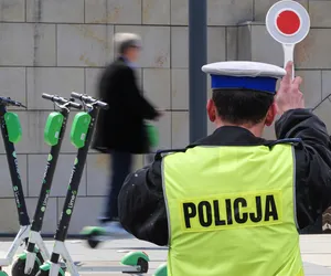 Przekroczył prędkość... na hulajnodze. Policjanci nie mieli litości i wypisali mandat