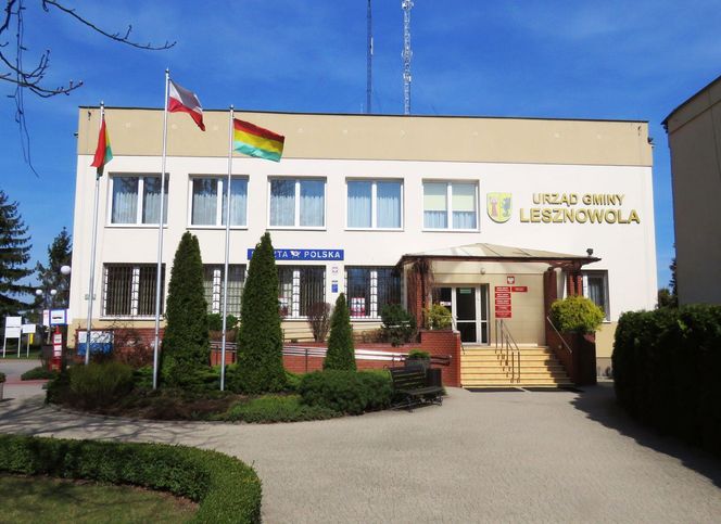 8. Lesznowola - mediana wynagrodzeń miesięcznych brutto (marzec 2025): 8629,96 zł