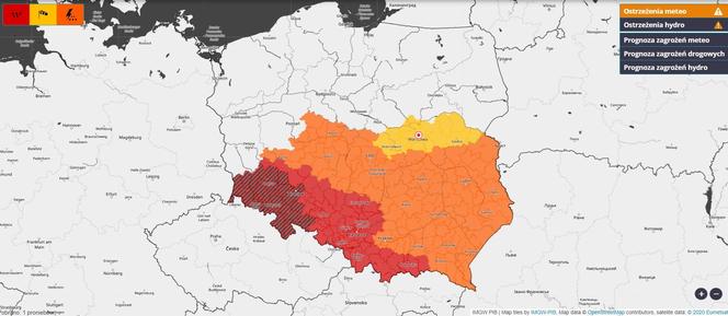 Podtopienia, zalane ulice, interwencje straży w Świętokrzyskiem. 14 września 2024