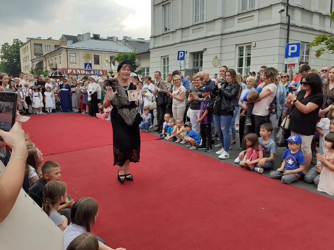 Siedlczanie mogli wsiąść w wehikuł czasu i zobaczyć ulicę Pułaskiego - Piękną sprzed stu lat