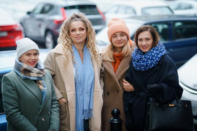 Przyjaciółki 19. Anka (Magdalena Stużyńska), Inga (Małgorzata Socha), Zuza (Anita Sokołowska), Patrycja (Joanna Liszowska)