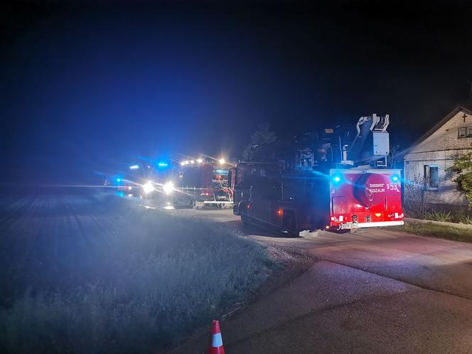 W Mniszchowie płonął budynek mieszkalny. Na posesji strażacy znaleźli zwłoki
