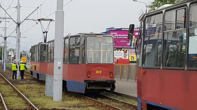 Zderzenie tramwajów na ul. Fordońskiej w Bydgoszczy [ZDJĘCIA]