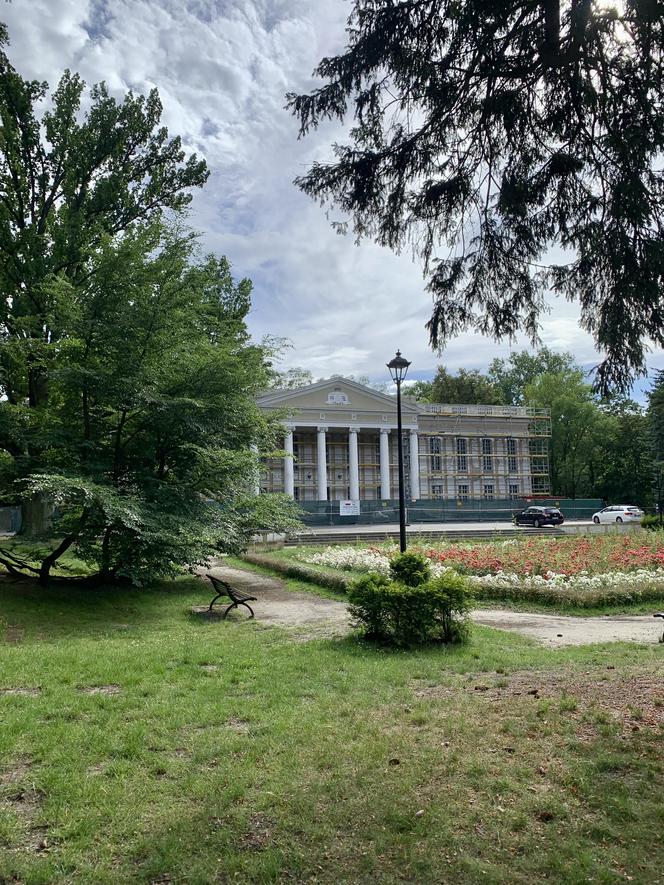 Park i pałac w Wolsztynie