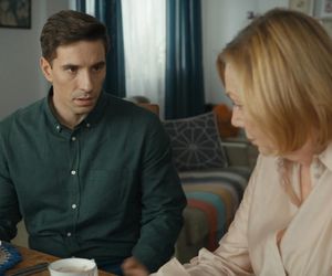 Barwy szczęścia, odcinek 3168. Tomasz (Jakub Sokołowski), Wanda (Maja Barełkowska)