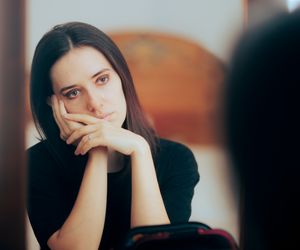 Żałoba po bliskich: 4 fazy rozpaczy. Jak pogodzić się ze stratą?