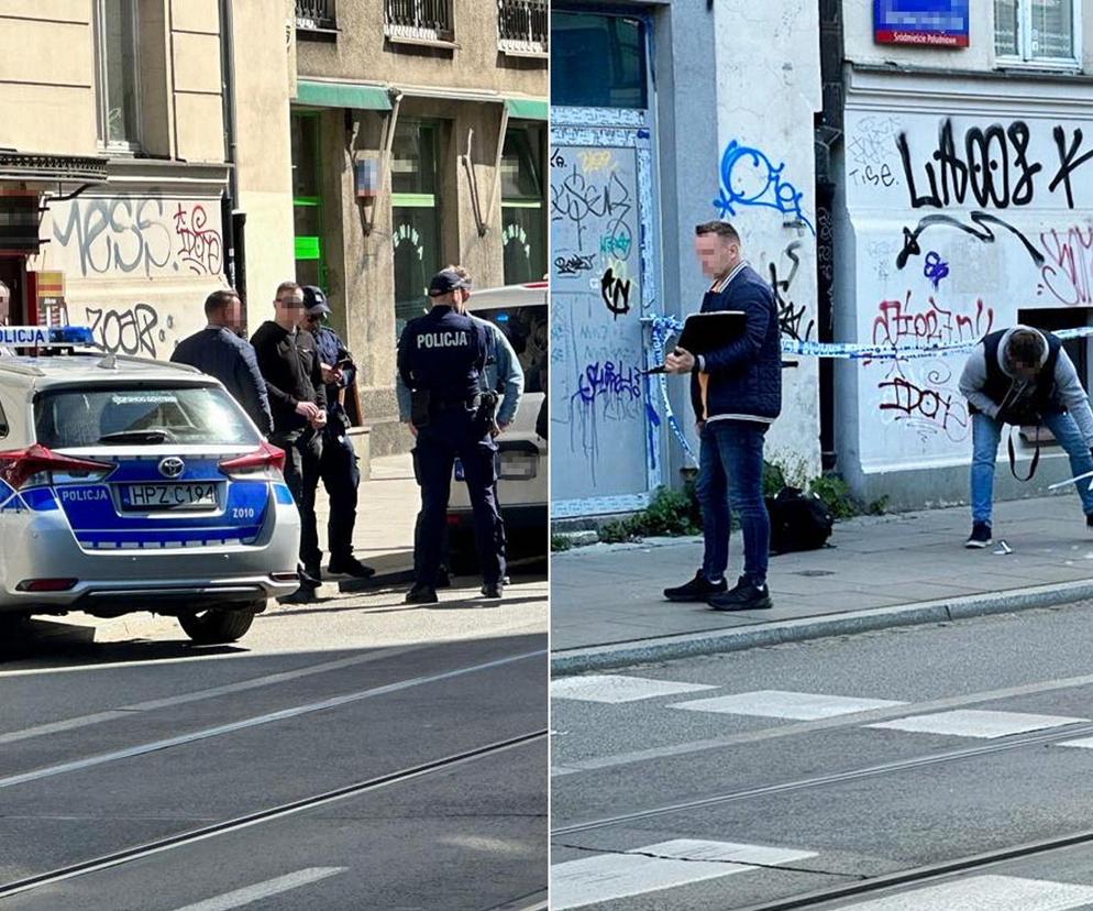 Atak nożownika w centrum Warszawy! 61-latek dźgnięty w plecy. Cały zakrwawiony trafił do szpitala